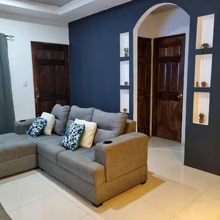 Pura Vida Apartament 5 Min Near Aiport No Parking Site Apartment